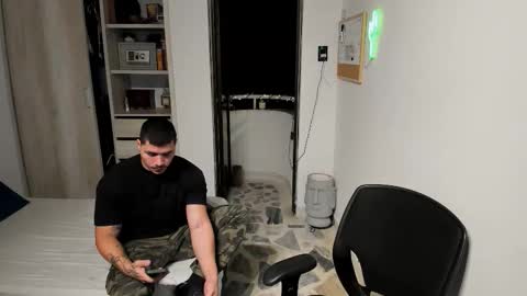 Snapshot of travis_bakerr chatting on 27, 2, 2026 travis bakerr online show from 27, 2, 2026