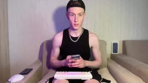 Travis online show from 3, 5, 2026