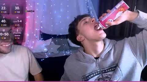 Snapshot of travis_wolf_ chatting on 12, 11, 2025 Travis online show from 12, 11, 2025