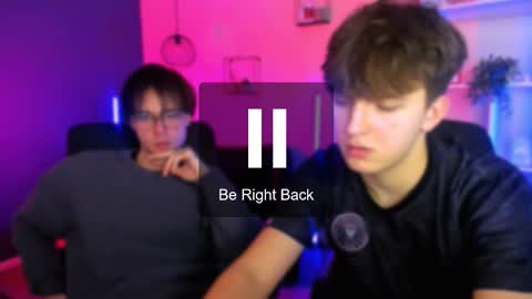 Travis online show from 2, 2, 2026