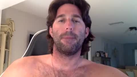 Snapshot of traviskenn chatting on 20, 2, 2026 TravisKenn online show from 20, 2, 2026