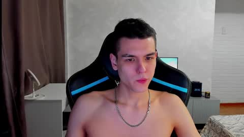 travisrivas online show from 4, 3, 2025