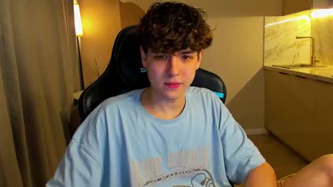 travisrivas online show from 15, 10, 2025