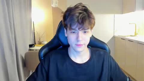 travisrivas online show from 23, 10, 2025