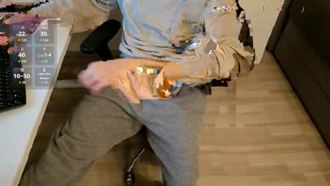 tree1989 online show from 18, 12, 2025