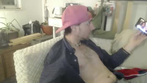 Snapshot of treehuggerhemp chatting on 18, 12, 2025 TreeHugger queer online show from 18, 12, 2025