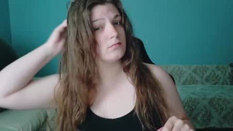 Snapshot of treejeanne chatting on 26, 6, 2026 TreeJeanne online show from 26, 6, 2026