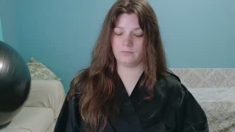 Snapshot of treejeanne chatting on 2, 7, 2026 TreeJeanne online show from 2, 7, 2026
