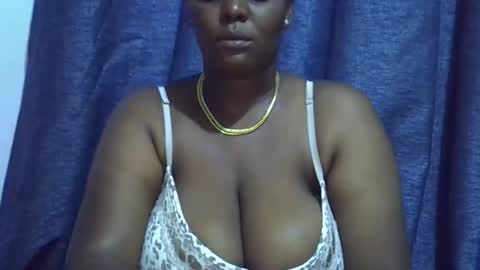 Snapshot of trendybootie chatting on 10, 3, 2026 trendybootie online show from 10, 3, 2026