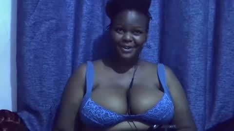 Snapshot of trendybootie chatting on 8, 4, 2026 trendybootie online show from 8, 4, 2026