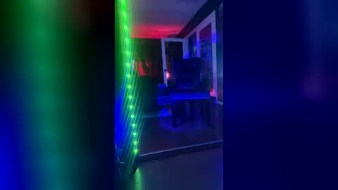 Snapshot of trent_pounder chatting on 9, 7, 2026 Trent Pounder online show from 9, 7, 2026