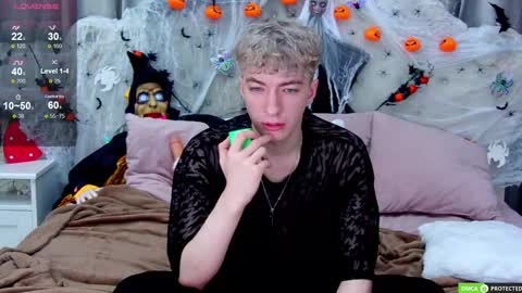 Snapshot of trevorbenson chatting on 25, 10, 2025 TrevorBenson online show from 25, 10, 2025