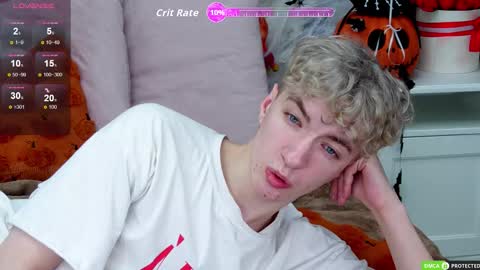 Snapshot of trevorbenson chatting on 29, 10, 2025 TrevorBenson online show from 29, 10, 2025