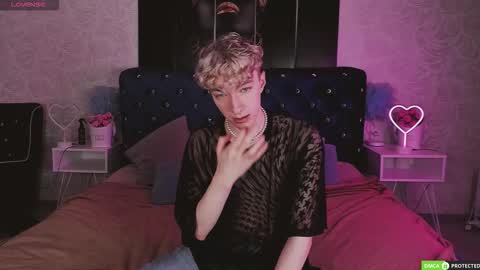 Snapshot of trevorbenson chatting on 11, 11, 2025 TrevorBenson online show from 11, 11, 2025