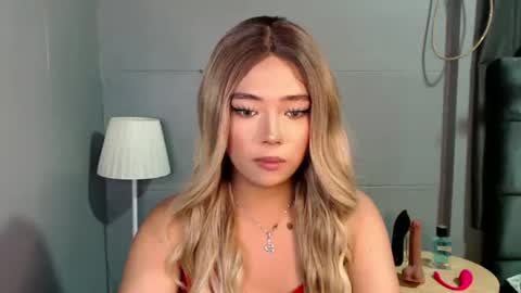 trexie_fucks15 online show from 13, 10, 2025