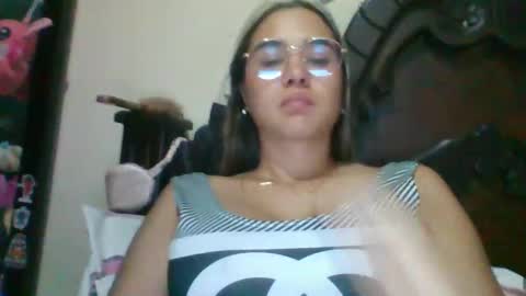 triana_bell online show from 24, 2, 2025
