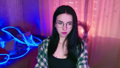 TriciaDaisy online show from 29, 4, 2026