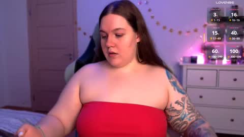 Snapshot of trinititi chatting on 22, 2, 2025 Tina online show from 22, 2, 2025