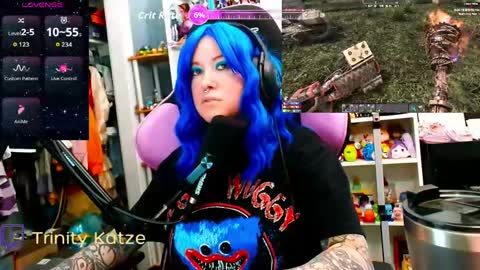 Trin Kat pet online show from 6, 4, 2026