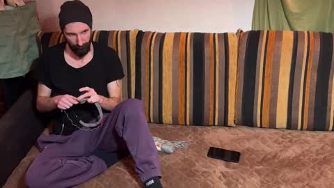 Snapshot of triplestripes chatting on 18, 1, 2026 SibSab online show from 18, 1, 2026