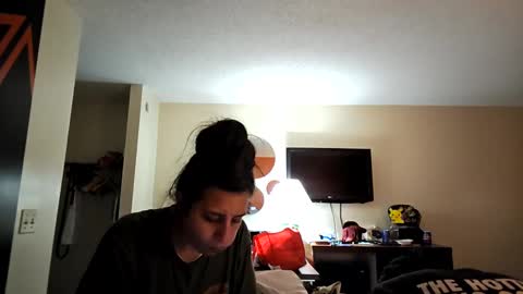 triplexkris online show from 9, 9, 2025