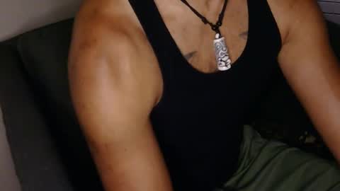 Snapshot of triplikeyedo chatting on 13, 9, 2025 triplikeyedo online show from 13, 9, 2025