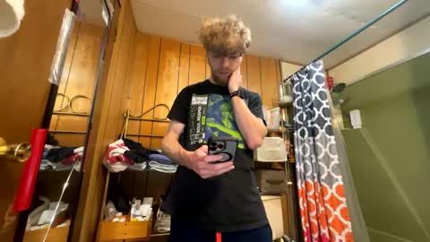 Snapshot of trippyscenes chatting on 31, 1, 2025 trippyscenes online show from 31, 1, 2025