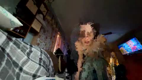 Snapshot of trippyscenes chatting on 12, 2, 2025 trippyscenes online show from 12, 2, 2025