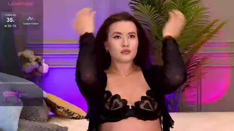 Snapshot of trisha_winslet chatting on 10, 2, 2025 trisha_winslet online show from 10, 2, 2025