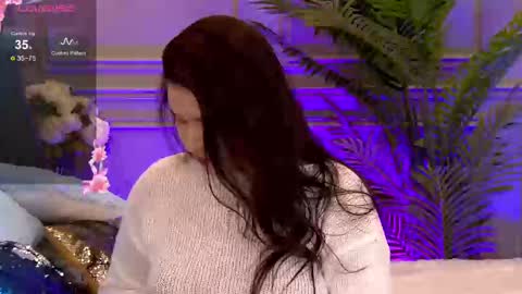 trisha_winslet online show from 22, 2, 2025