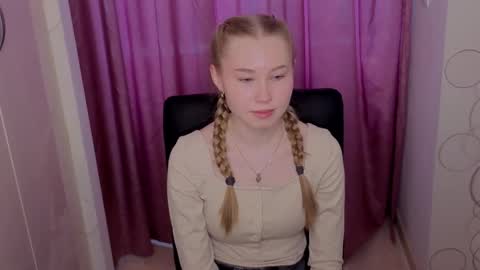 Snapshot of tristaaluarez chatting on 10, 2, 2026 Lana online show from 10, 2, 2026