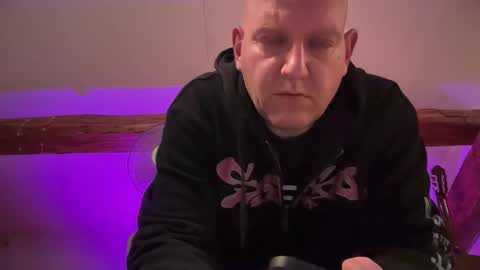 Snapshot of tritonspace chatting on 26, 9, 2025 Triton online show from 26, 9, 2025