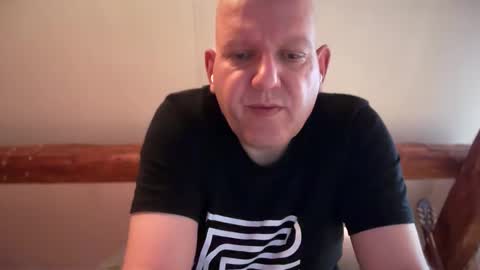 Snapshot of tritonspace chatting on 8, 10, 2025 Triton online show from 8, 10, 2025