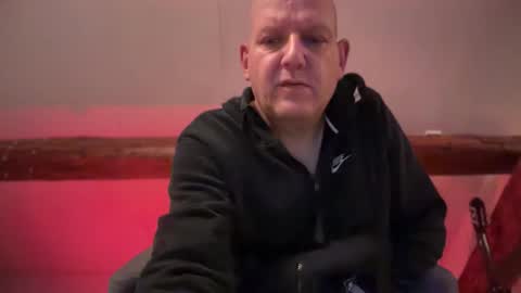 Snapshot of tritonspace chatting on 17, 10, 2025 Triton online show from 17, 10, 2025