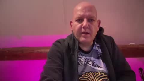 Snapshot of tritonspace chatting on 10, 3, 2026 Triton online show from 10, 3, 2026