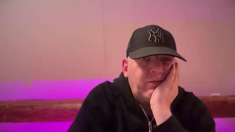 Snapshot of tritonspace chatting on 11, 3, 2026 Triton online show from 11, 3, 2026