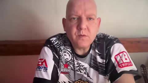 Snapshot of tritonspace chatting on 10, 4, 2026 Triton online show from 10, 4, 2026