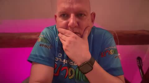 Snapshot of tritonspace chatting on 12, 4, 2026 Triton online show from 12, 4, 2026