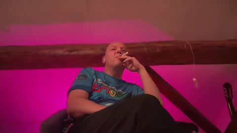 Snapshot of tritonspace chatting on 12, 4, 2026 Triton online show from 12, 4, 2026