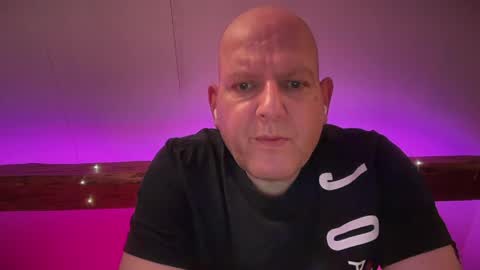 Snapshot of tritonspace chatting on 15, 4, 2026 Triton online show from 15, 4, 2026