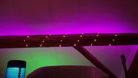 Snapshot of tritonspace chatting on 16, 4, 2026 Triton online show from 16, 4, 2026