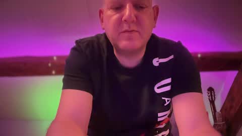 Snapshot of tritonspace chatting on 21, 4, 2026 Triton online show from 21, 4, 2026