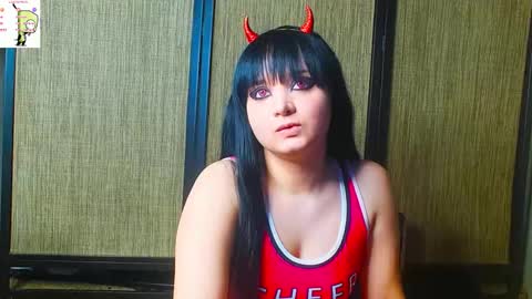 trixiedoescamcam online show from 12, 2, 2026