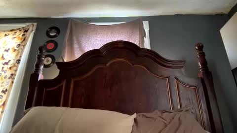 Snapshot of trixiesplayhouse chatting on 7, 11, 2025 Trix online show from 7, 11, 2025