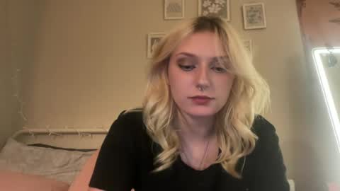 Snapshot of trixilee24 chatting on 26, 7, 2026 Trixi online show from 26, 7, 2026