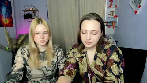 Snapshot of trixy_melison chatting on 5, 4, 2026 Trixy online show from 5, 4, 2026