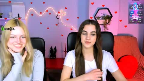 Snapshot of trixy_melison chatting on 7, 4, 2026 Trixy online show from 7, 4, 2026