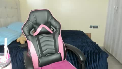 Snapshot of trizzytariaa chatting on 16, 1, 2026 Taria online show from 16, 1, 2026