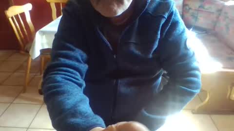 Snapshot of trobelle chatting on 19, 4, 2026 trobelle online show from 19, 4, 2026