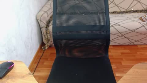 Snapshot of trone41 chatting on 19, 12, 2025 I POST MY FUCKING VIDEOS AND PICS online show from 19, 12, 2025